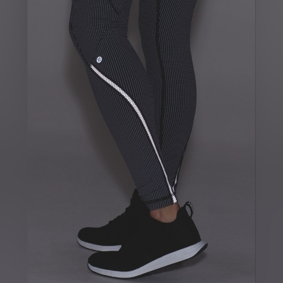 Lululemon Cadence Crusher Tight Wome size 6 Reflective Running Zip Pockets - Picture 4 of 14